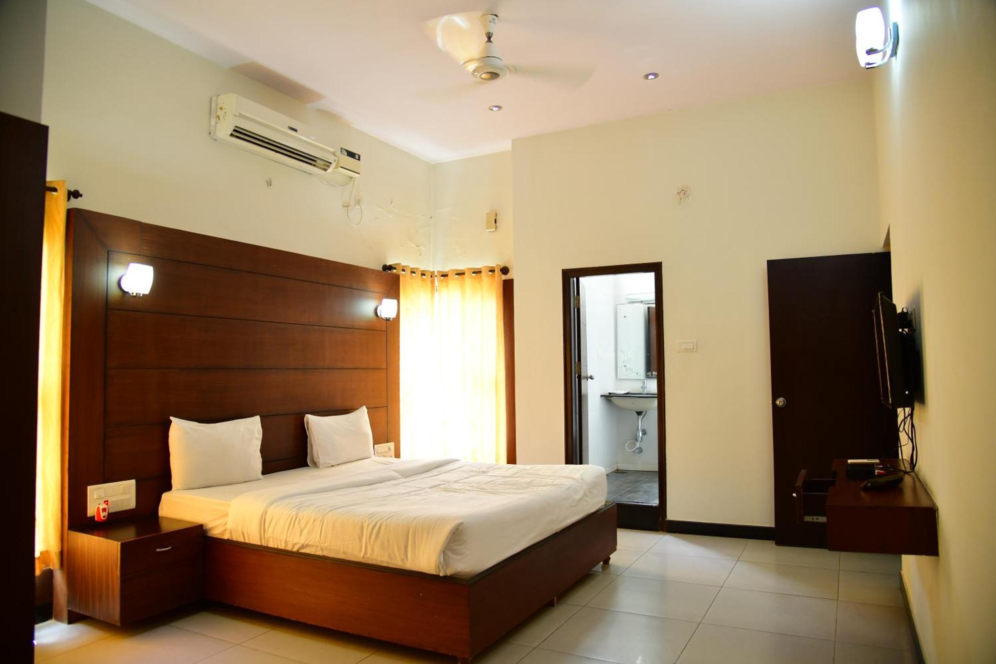 Nijaguna Resorts Chāmrājnagar المظهر الخارجي الصورة