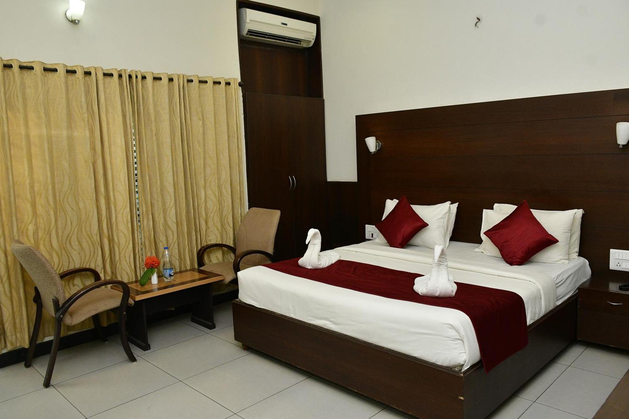Nijaguna Resorts Chāmrājnagar المظهر الخارجي الصورة